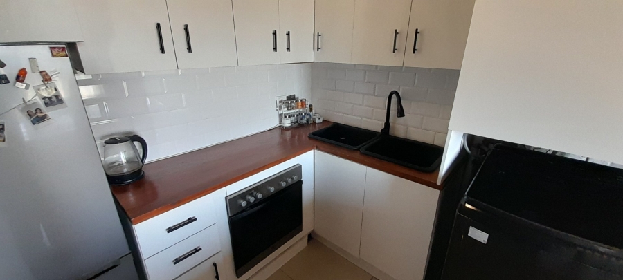 2 Bedroom Property for Sale in Brooklyn Western Cape